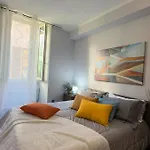Residenza Santa Anastasia At Piazza Erbe Blu Charme With Lift And Ac 公寓