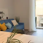 Residenza Santa Anastasia At Piazza Erbe Blu Charme With Lift And Ac