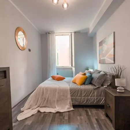 Апартаменты Residenza Santa Anastasia At Piazza Erbe Blu Charme With Lift And Ac