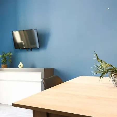 Residenza Santa Anastasia At Piazza Erbe Blu Charme With Lift And Ac Апартаменты Верона