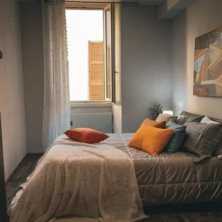 Residenza Santa Anastasia At Piazza Erbe Blu Charme With Lift And Ac Apartment Verona