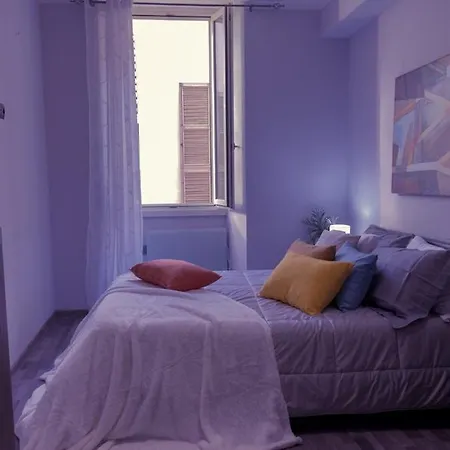 Residenza Santa Anastasia At Piazza Erbe Blu Charme With Lift And Ac