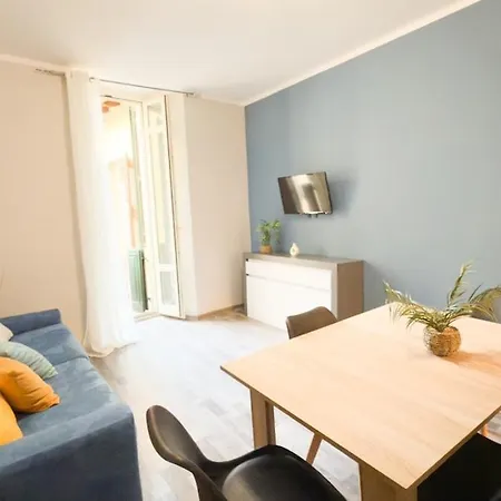 Apartment Residenza Santa Anastasia At Piazza Erbe Blu Charme With Lift And Ac *