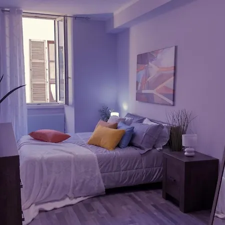 Residenza Santa Anastasia At Piazza Erbe Blu Charme With Lift And Ac Верона
