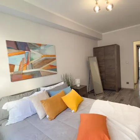 Residenza Santa Anastasia At Piazza Erbe Blu Charme With Lift And Ac * Верона