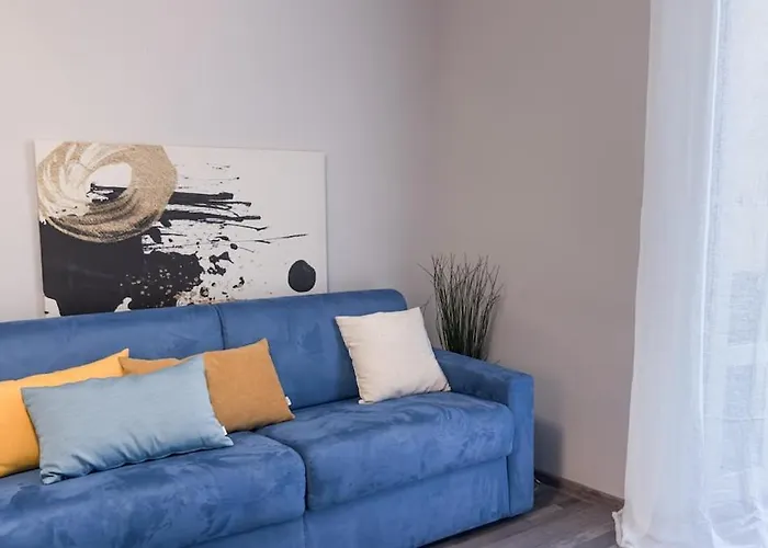 Residenza Santa Anastasia At Piazza Erbe Blu Charme With Lift And Ac