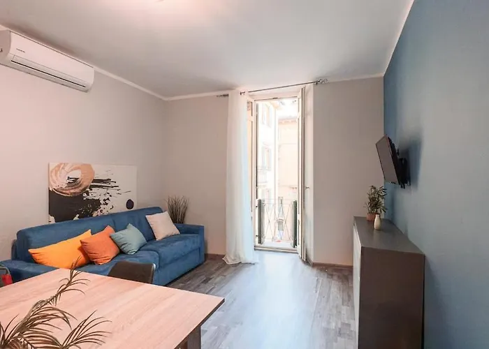 Residenza Santa Anastasia At Piazza Erbe Blu Charme With Lift And Ac Apartment Verona