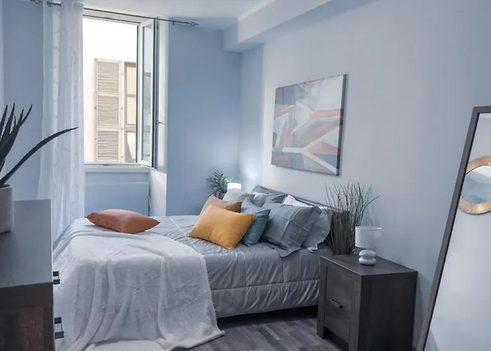 Apartment Residenza Santa Anastasia At Piazza Erbe Blu Charme With Lift And Ac *