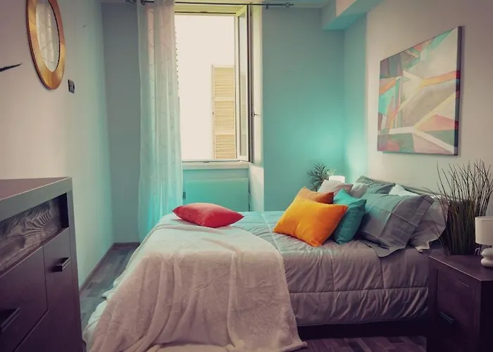 Residenza Santa Anastasia At Piazza Erbe Blu Charme With Lift And Ac Apartment *