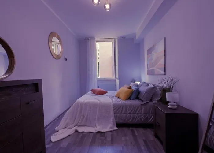 Residenza Santa Anastasia At Piazza Erbe Blu Charme With Lift And Ac *