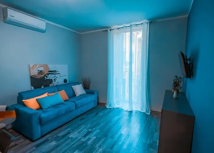 Apartment Residenza Santa Anastasia At Piazza Erbe Blu Charme With Lift And Ac *