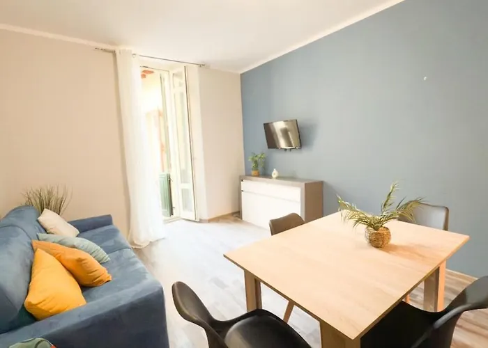 Apartment Residenza Santa Anastasia At Piazza Erbe Blu Charme With Lift And Ac *