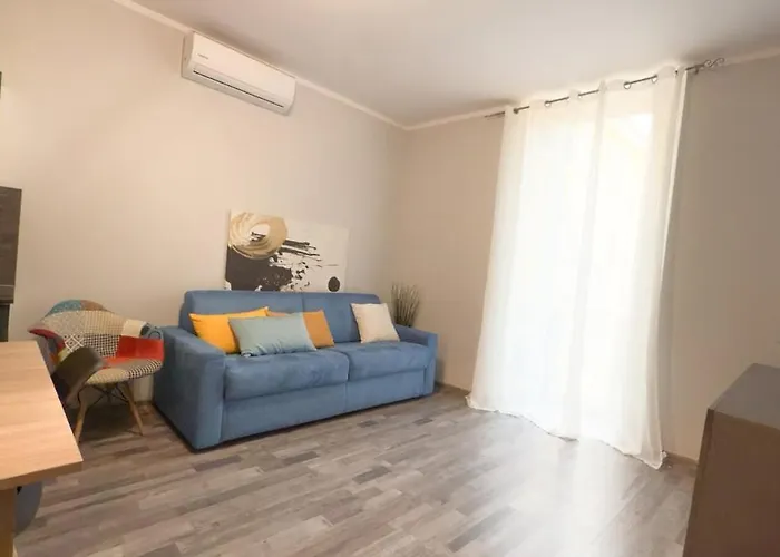 Apartment Residenza Santa Anastasia At Piazza Erbe Blu Charme With Lift And Ac