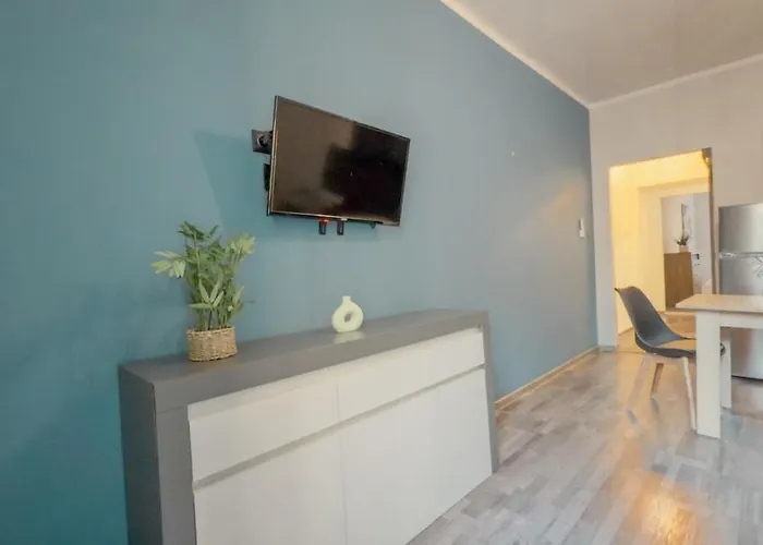 Apartment Residenza Santa Anastasia At Piazza Erbe Blu Charme With Lift And Ac Verona